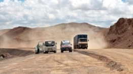 Droga w strefie granicznej między Kirgistanem a Chinami. - zdjęcie 8