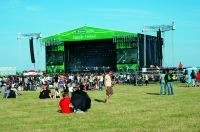 Caravaning na Open’erze / Ostrożny debiut