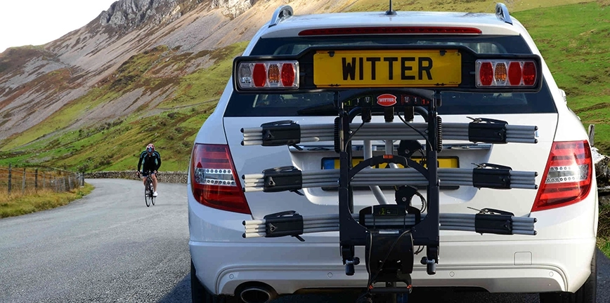 Bagażniki rowerowe Witter pomieszczą od 2 do 4 rowerów