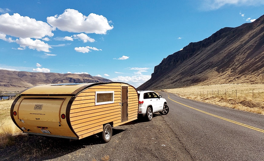 Ekologiczna, aerodynamiczna, elegancka, w stylu retro – taka właśnie jest przyczepa Homegrown Trailers.
