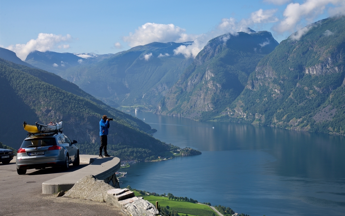 Samochodem po Norwegii? Najlepiej promem