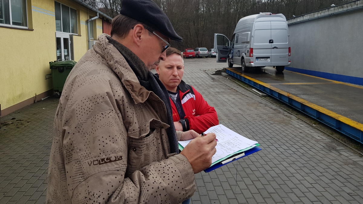 Każdy kamper, tuż po budowie, musi otrzymać homologację, czyli pozwolenie do poruszania się na publicznych drogach