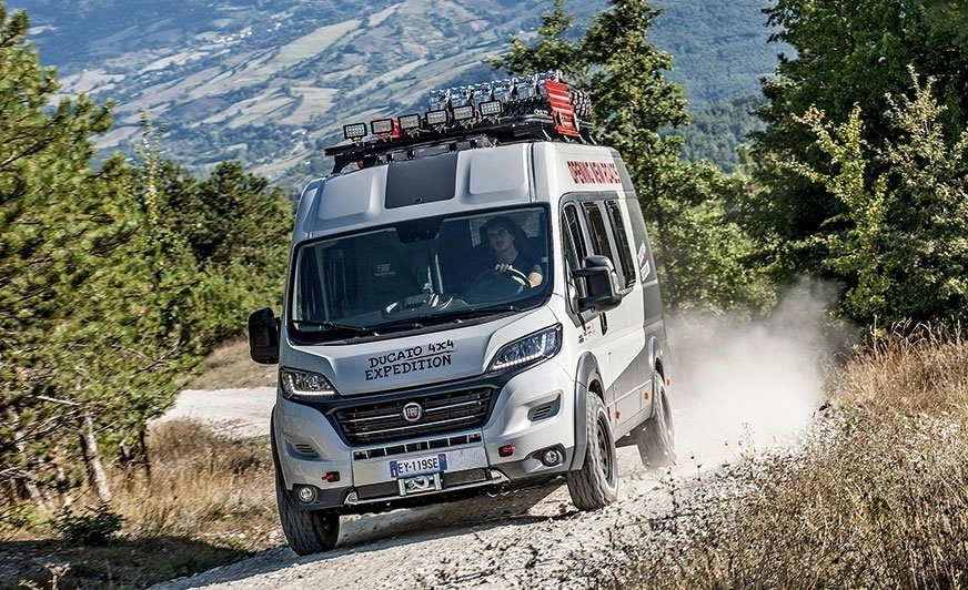 Fiat Ducato 4X4 Expedition - kamper na twarde trasy