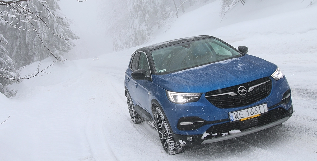 SUV do miasta i w trasę? Testujemy Opla Grandland X