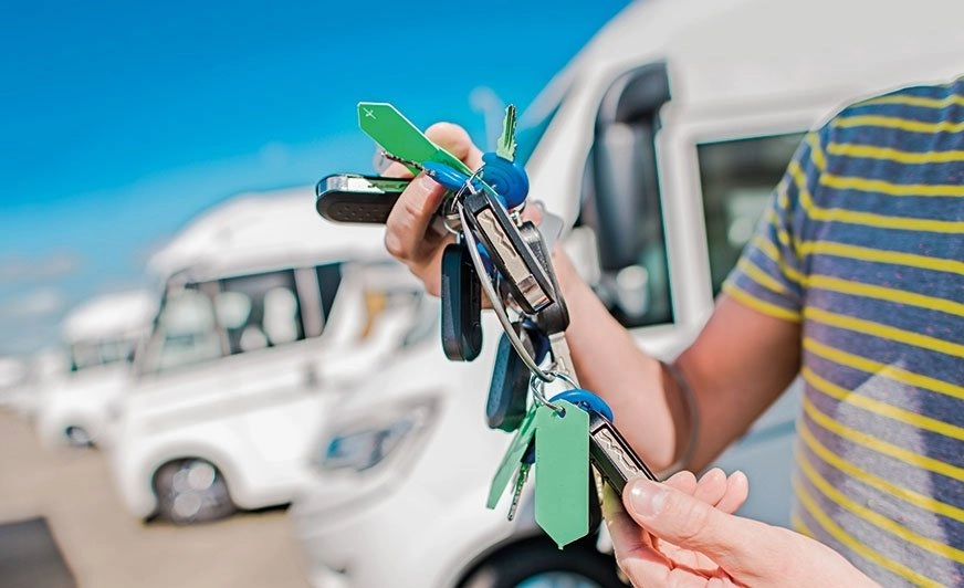 Wszystko o wypożyczaniu kamperów - kompendium wiedzy