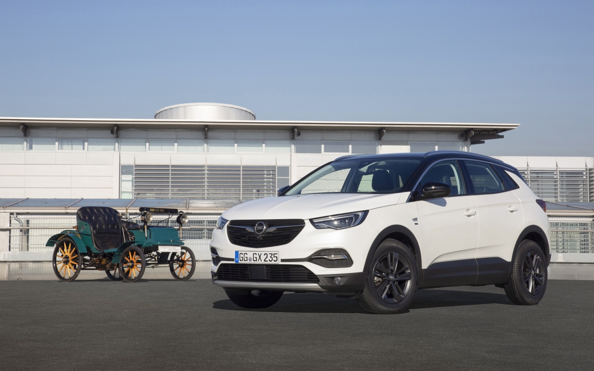 Opel Grandland X edycja „120 lat”: komfort siedzenia ma długą tradycję