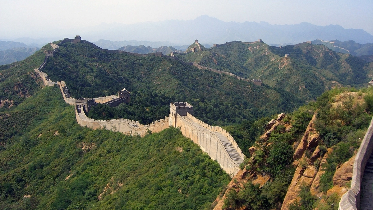 Na razie otwarto zaledwie fragment Wielkiego Muru Chińskiego.