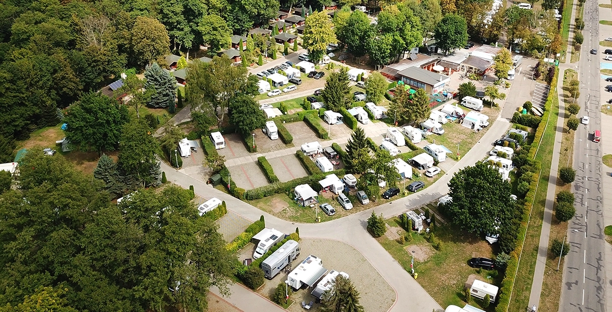 Campingi całoroczne w Polsce – aktualna lista