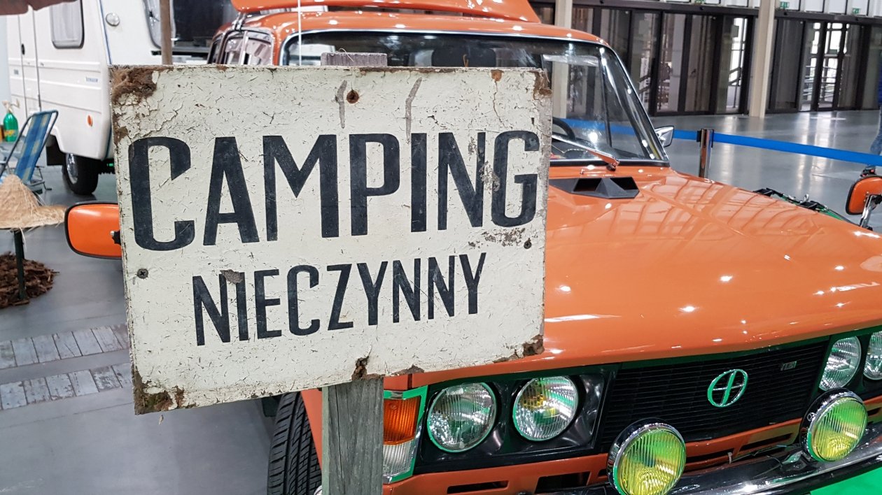 Kempingi są zamknięte. Niektóre funkcjonują jako parkingi