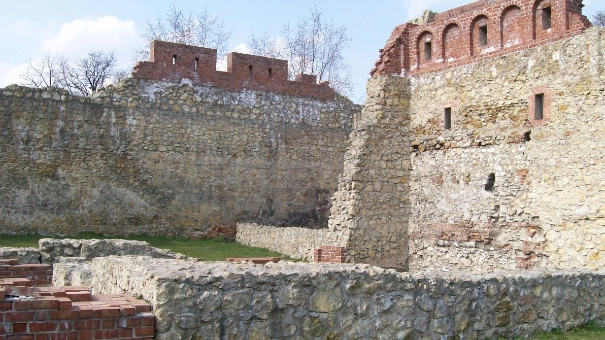Mury obronne w Wieluniu