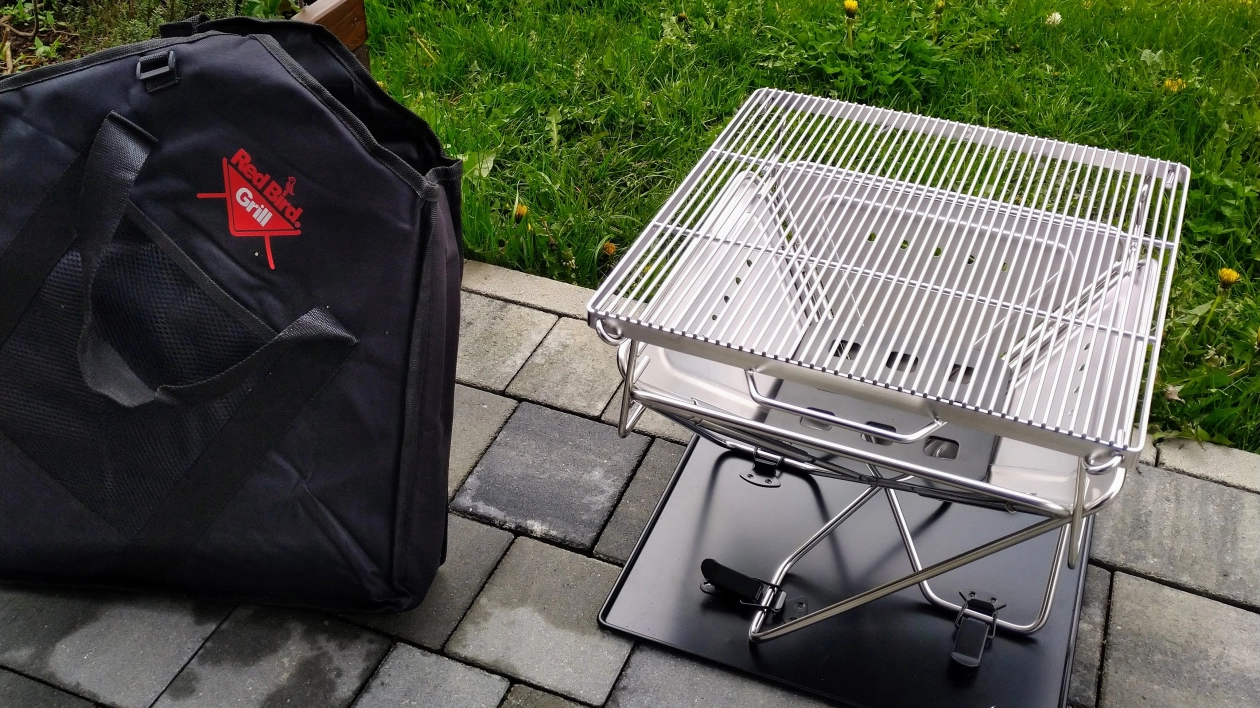 RedBird Grill – mały, wytrzymały i wielokrotnego użytku