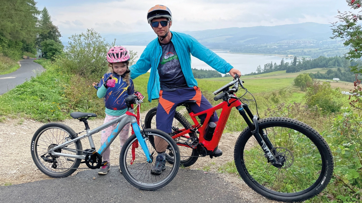 Rodzinna wycieczka zawsze spoko. Mimo deszczowej aury widoczki były