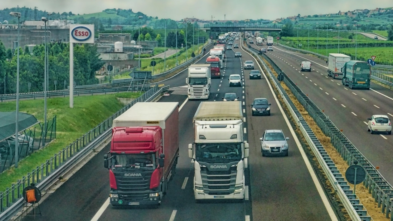 Jak to jest z tym wyprzedzaniem na autostradach po 1 lipca 2023?