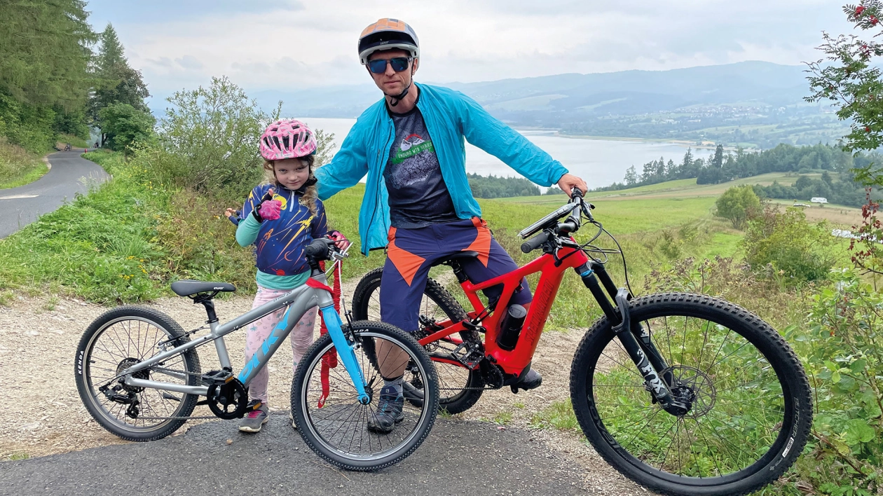 Rodzinna wycieczka zawsze spoko. Mimo deszczowej aury widoczki były