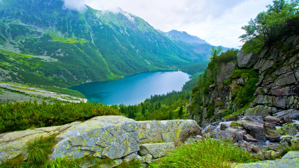 Najlepsze szlaki w Tatrach dla średnio zaawansowanych