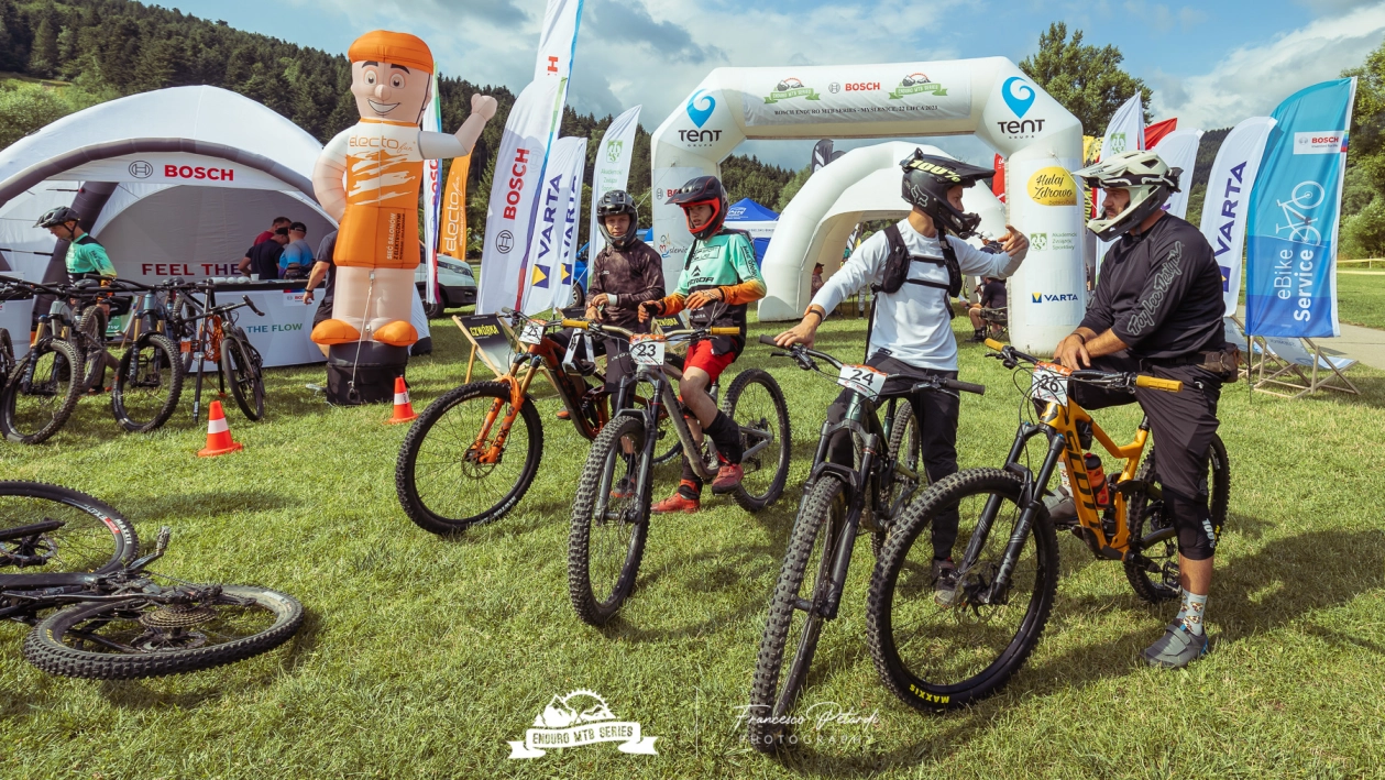 Kolarskie enduro w Myślenicach