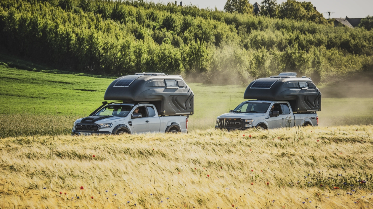 Korzyści kampera na pickup. Jak kapsuła AZAR4® zrewolucjonizowała caravaning?