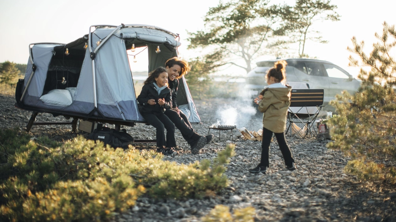 Thule Outset – innowacyjny namiot montowany na haku auta