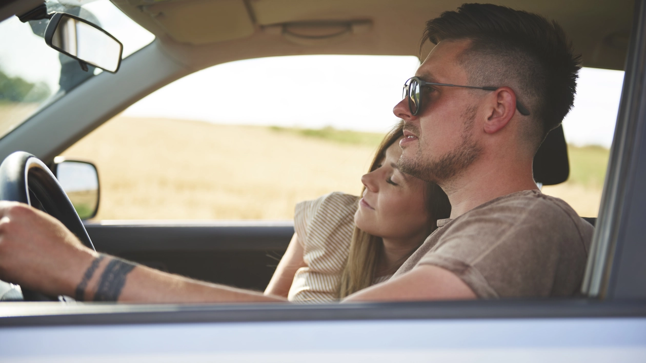 Czy wiesz, dlaczego w upały jest więcej stłuczek?