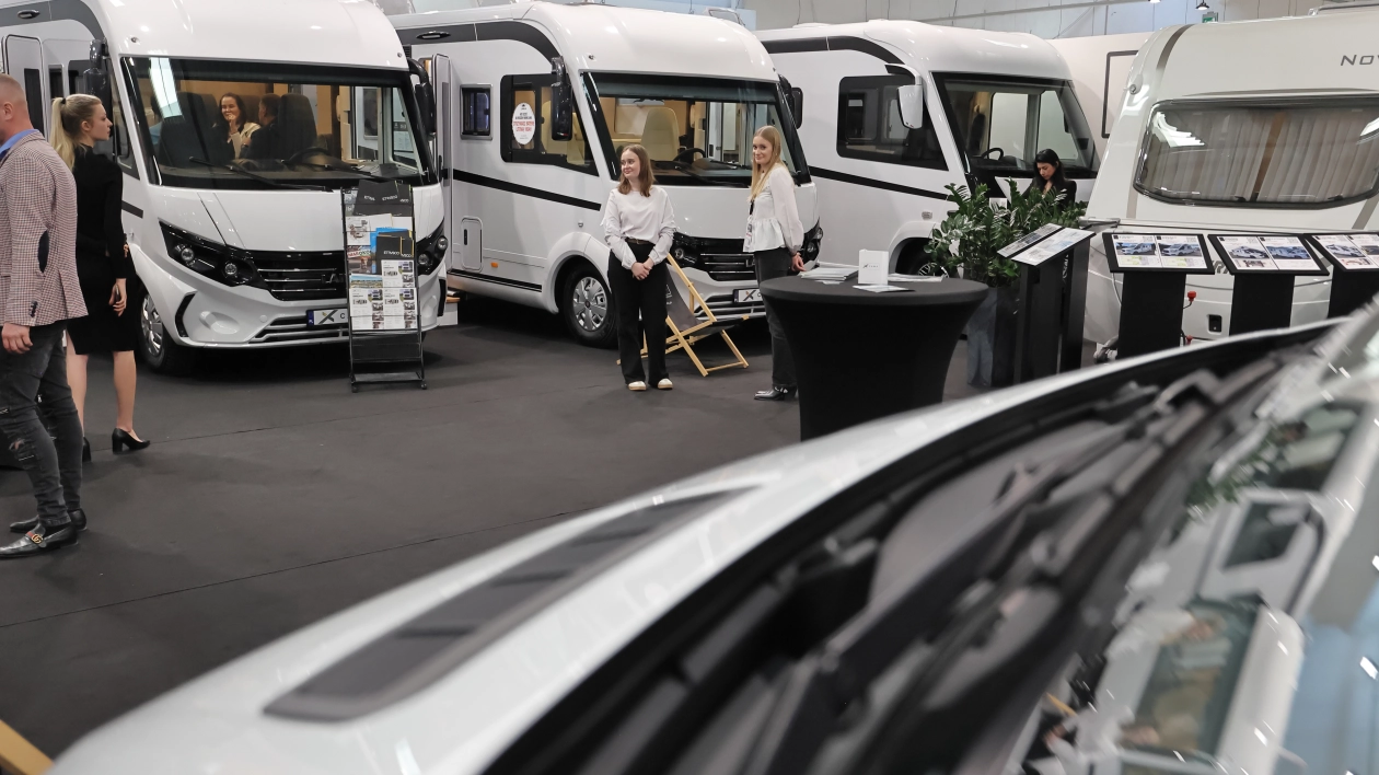 Rejestracje 2025 - krzywa nadal się wspina!