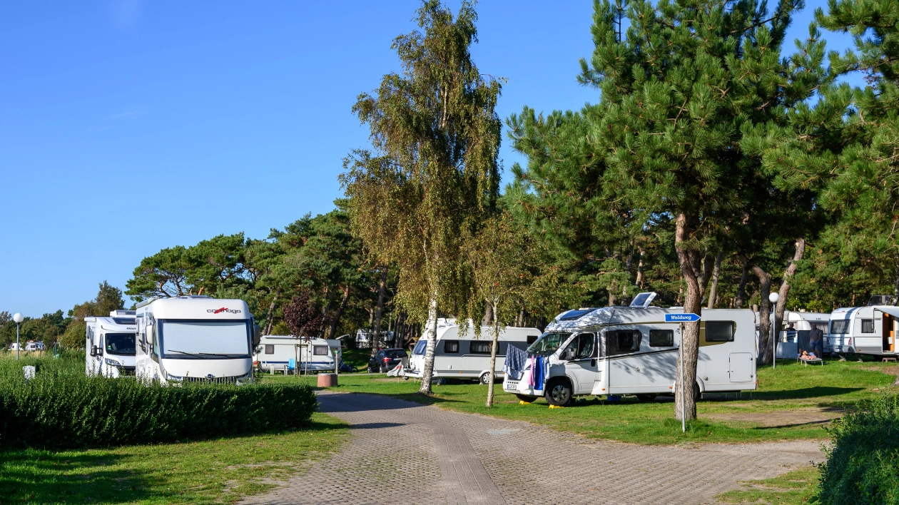 100 Najczęściej Wybieranych Kempingów w Europie w 2025 Roku – Przegląd Trendów, Miejsc i Inspiracji