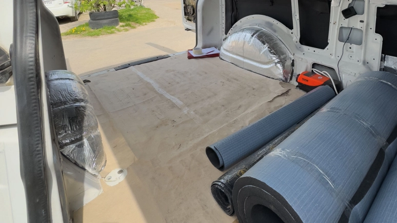 Izolacja kampera krok po kroku. Sprawdzone rozwiązania