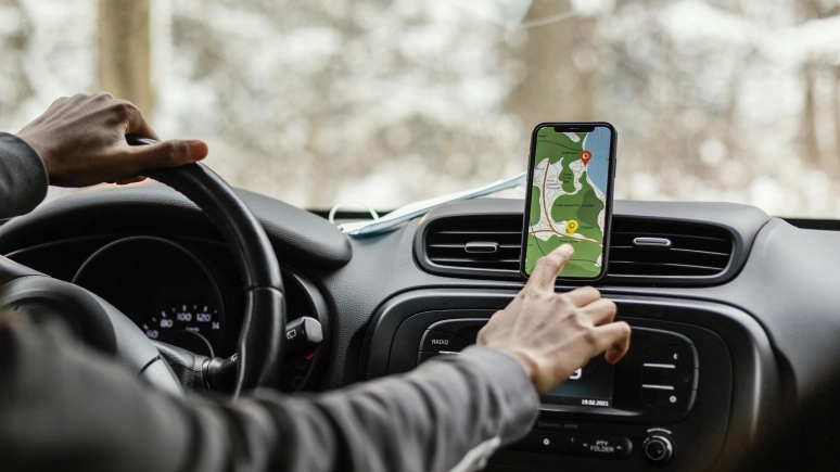 Ciekawe funkcje Google Maps dla kierowców i turystów 