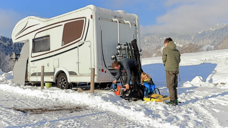 Rok 2025 w raporcie PZPM i PGC