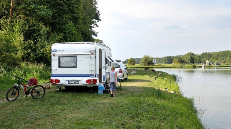 Kempingi dla wędkarzy – relaks, pasja i natura 