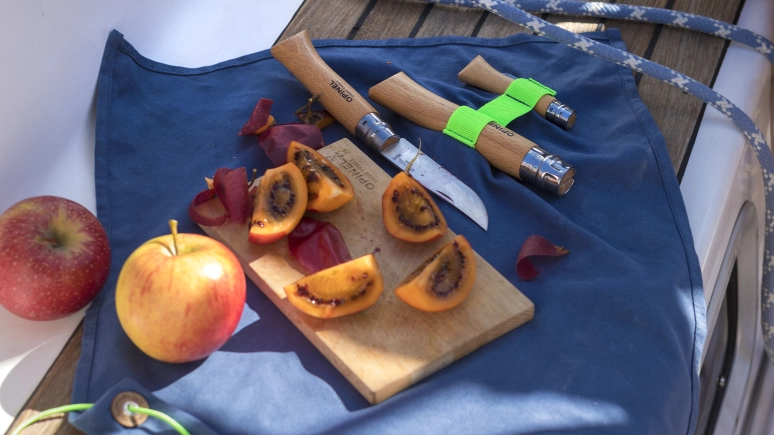 Luksusowy zestaw kuchenny Opinel – elegancja w drodze i na kempingu