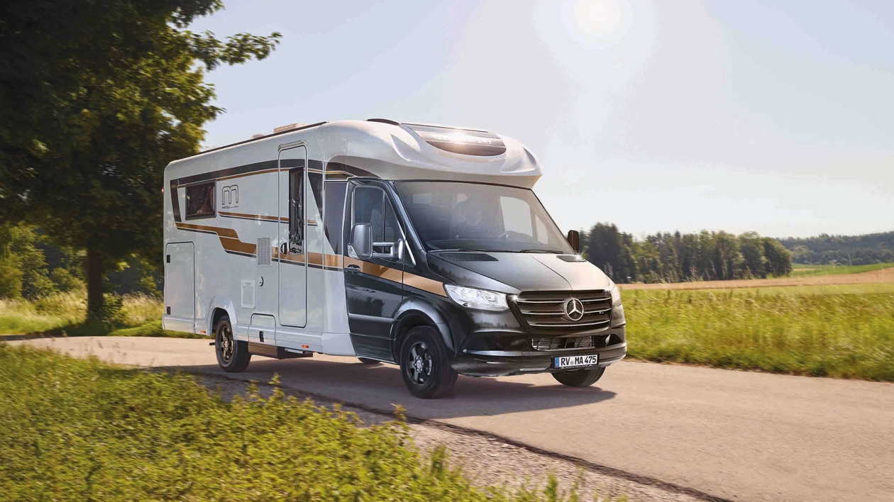 Półintegry Malibu. Kompaktowy caravaning w wydaniu premium