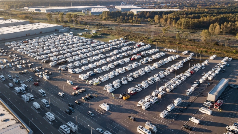 Raport rejestracji kamperów i przyczep po 3 kwartałach