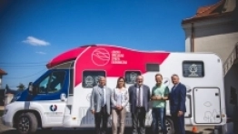 Afera polityczna z kamperem w tle - zdjęcie 3