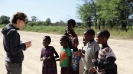 Ciekawi, pogodni tubylcy to reguła. Trudniej o stację benzynową - zdjęcie 4