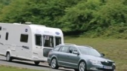 Dziesięć lat temu najlepszym samochodem do ciągnięcia przyczepy okazała się Škoda Superb Estate Elegance 2.0 TDI CR. - zdjęcie 2