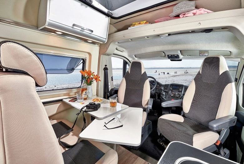 Caravaning terenowy w kamperze Amundsen