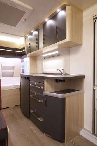 Caravaning w rytmie heavy metalu - zdjęcie 8