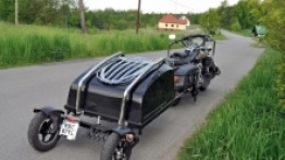 Camp-Riders za motocyklem trudno dostrzec. Producenci zapewniają, że nie czuć wpływu na trakcję motocykla. - zdjęcie 4