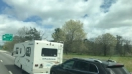 Jeep Cherokee transportowany na lawecie - zdjęcie 10