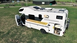 Kamper pracujący w wypożyczalni jest bardzo dobrze doposażony, a tym samym drogi w zakupie. To musi przekładać się na ostateczną cenę najmu - zdjęcie 9