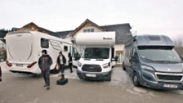 Czytanie umów przy wynajmie kampera to rzecz obowiązkowa. Zwracajmy uwagę, czy dokument jest dostępny np. na stronie internetowej - zdjęcie 14