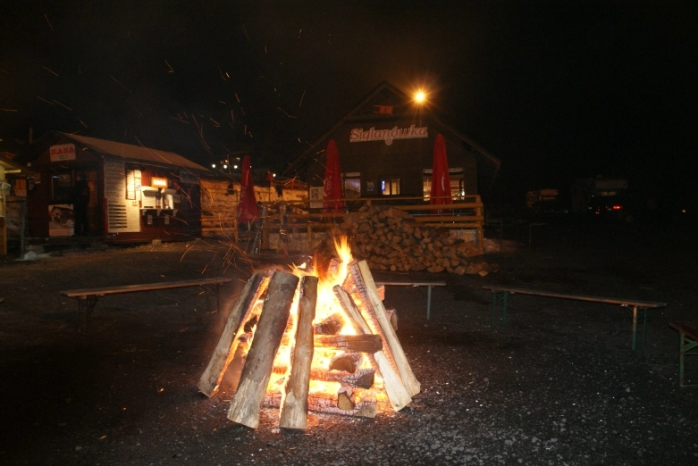 Darmowy, zimowy caravaning w Siglanach