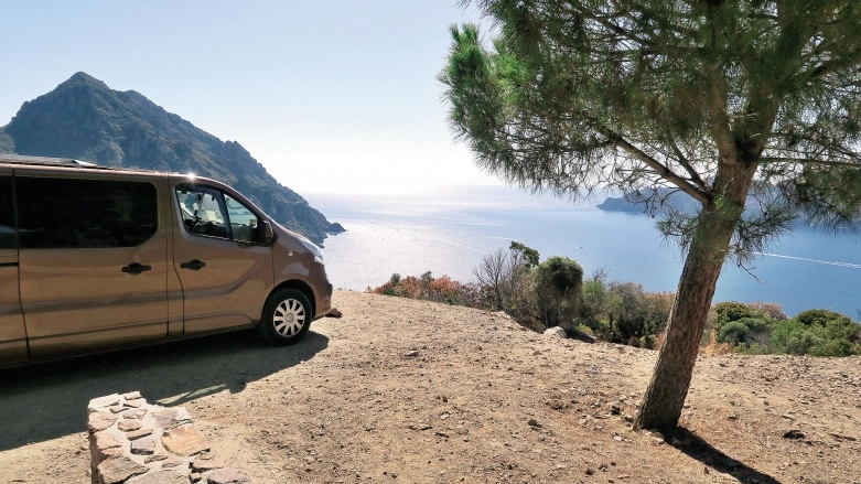 Dlaczego Korsyka? Dlaczego Kamperem?
