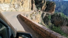 Bardzo wąskie drogi mogą odstraszyć właścicieli większych kamperów - zdjęcie 3