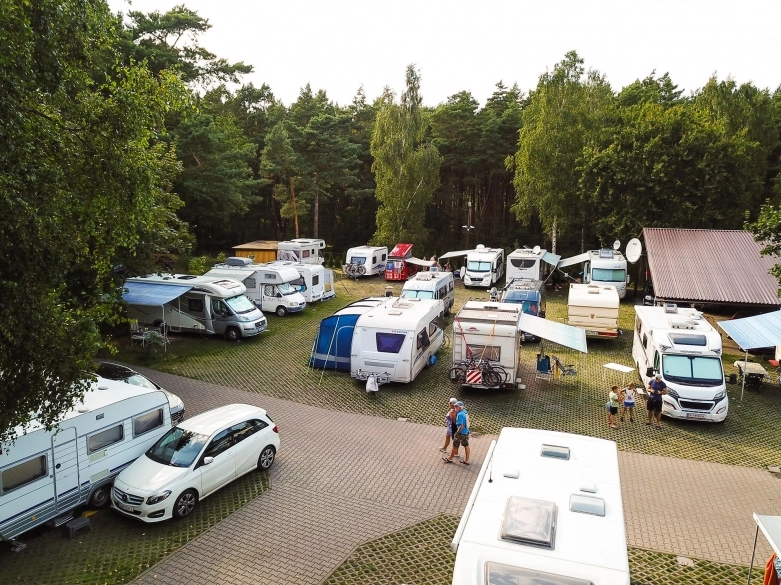 Dwa tygodnie i kilkadziesiąt nadmorskich kempingów