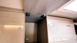 Miejsce na TV jak najbardziej jest (wraz z podłączeniem antenowym) - zdjęcie 9