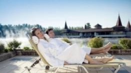 Jeśli po wakacyjnym wyjeździe oczekujesz przede wszystkim relaksu, znajdziesz go właśnie w Hévíz - zdjęcie 2