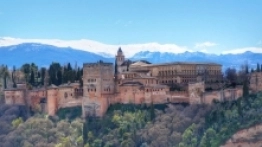 Alhambry w Granadzie to jeden z najpiękniejszych kompleksów pałacowych w Europie - zdjęcie 2