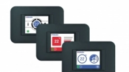 Oprócz odpowiednio dobranego systemu klimatyzacji (także na pokładzie jachtu), istotne jest zastosowanie sprawnego systemu sterowania chłodzeniem. Takim urządzeniem jest panel Webasto MyTouch, acz równie dobrze można zarządzać zdalnie, np. z użyciem telefonu komórkowego - zdjęcie 5