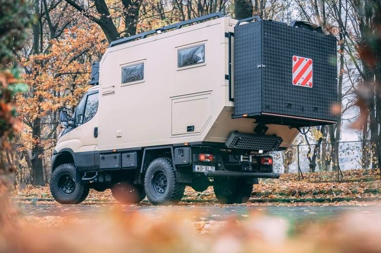 IVECO camper 4x4 w podóży dookoła świata